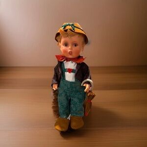 Goebel Hummel Doll 12" Series 1700 Lost Stocking - Vintage!!